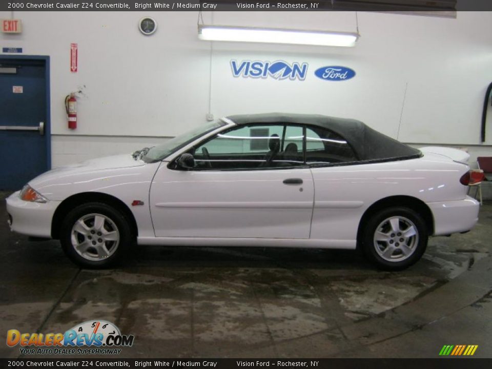 2000 Chevrolet Cavalier Z24 Convertible Bright White / Medium Gray Photo #13