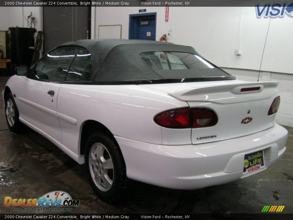 2000 Chevrolet Cavalier Z24 Convertible Bright White / Medium Gray Photo #14