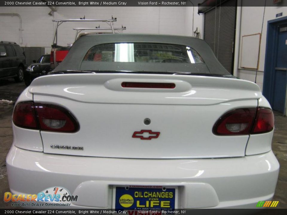 2000 Chevrolet Cavalier Z24 Convertible Bright White / Medium Gray Photo #15