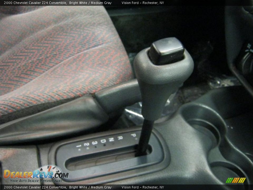 2000 Chevrolet Cavalier Z24 Convertible Shifter Photo #20