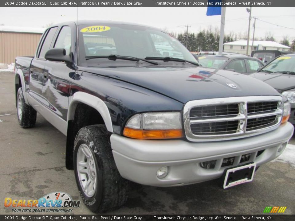 2004 Dodge Dakota SLT Quad Cab 4x4 Patriot Blue Pearl / Dark Slate Gray Photo #1