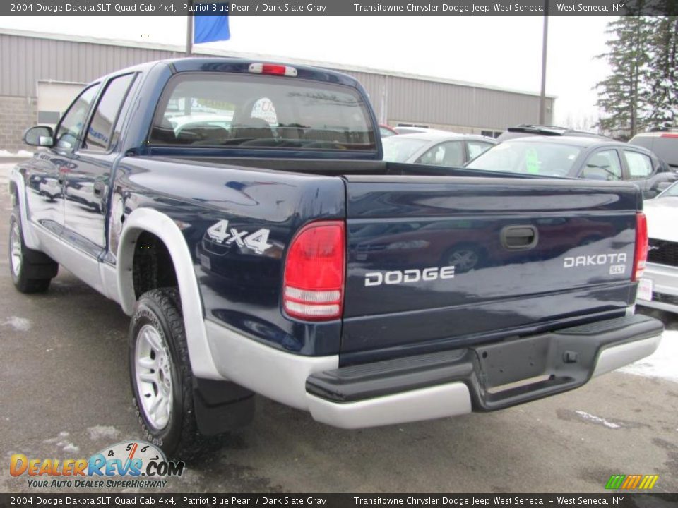 2004 Dodge Dakota SLT Quad Cab 4x4 Patriot Blue Pearl / Dark Slate Gray Photo #2