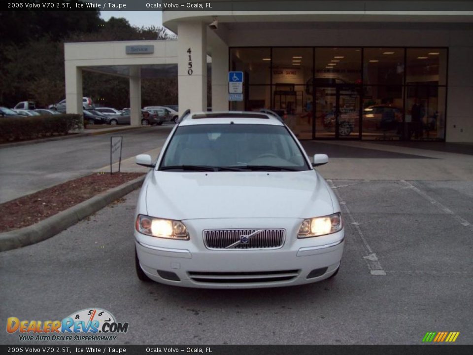2006 Volvo V70 2.5T Ice White / Taupe Photo #2