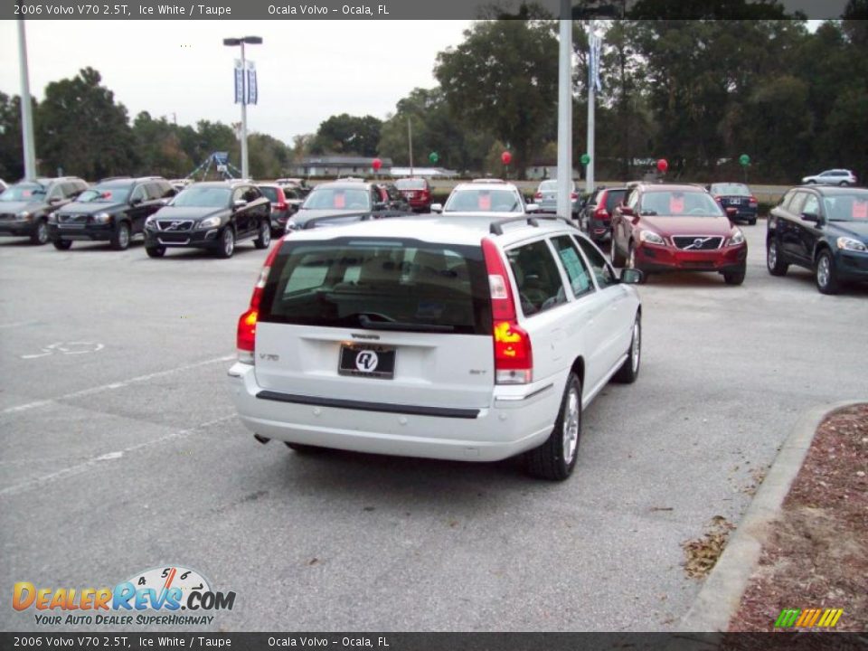 2006 Volvo V70 2.5T Ice White / Taupe Photo #6