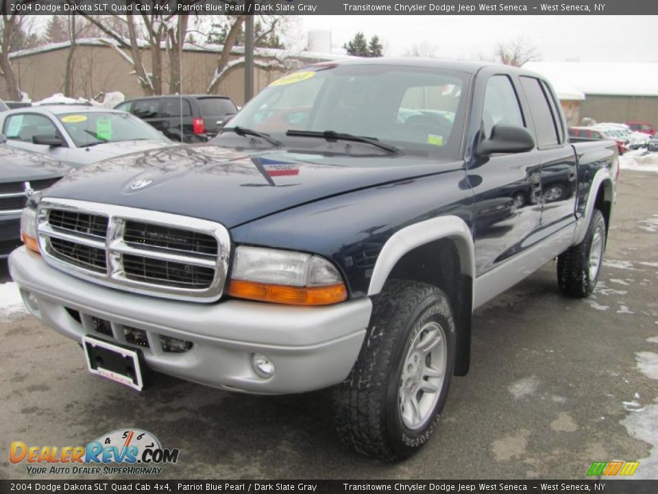 2004 Dodge Dakota SLT Quad Cab 4x4 Patriot Blue Pearl / Dark Slate Gray Photo #17