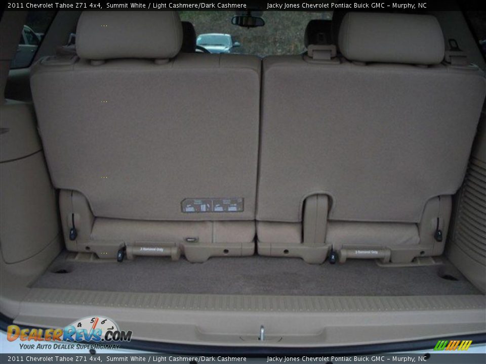 2011 Chevrolet Tahoe Z71 4x4 Summit White / Light Cashmere/Dark Cashmere Photo #8