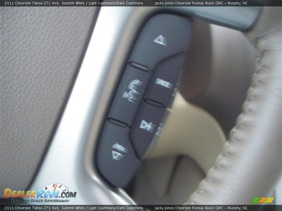 2011 Chevrolet Tahoe Z71 4x4 Summit White / Light Cashmere/Dark Cashmere Photo #27