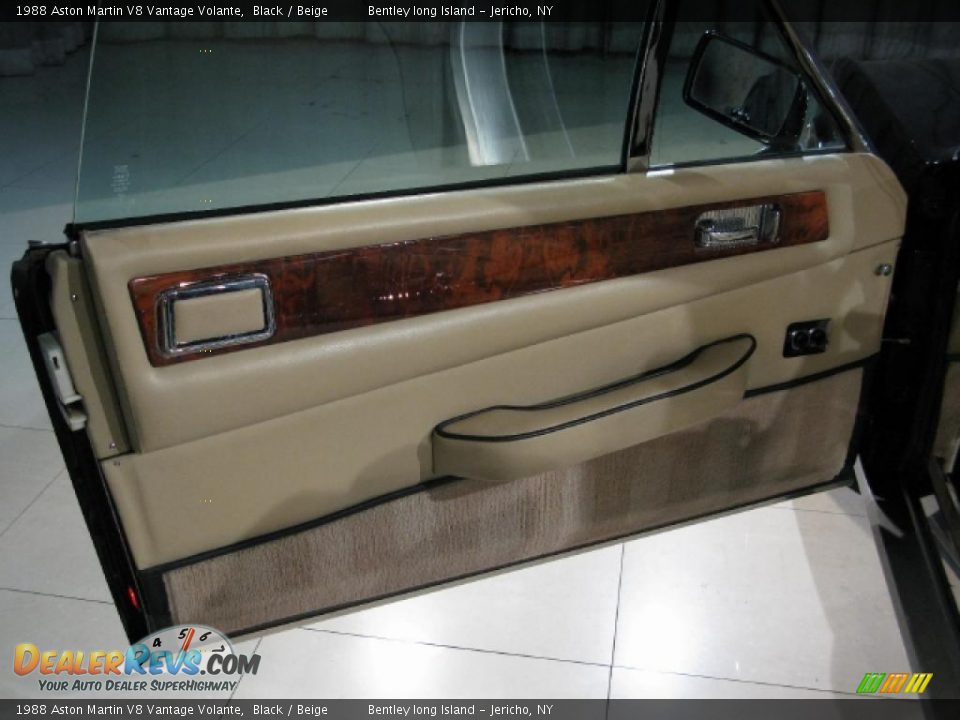 Door Panel of 1988 Aston Martin V8 Vantage Volante Photo #15