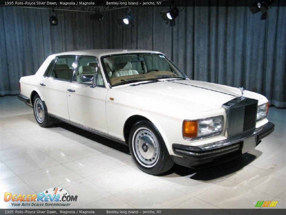 1995 Rolls-Royce Silver Dawn Magnolia / Magnolia Photo #3