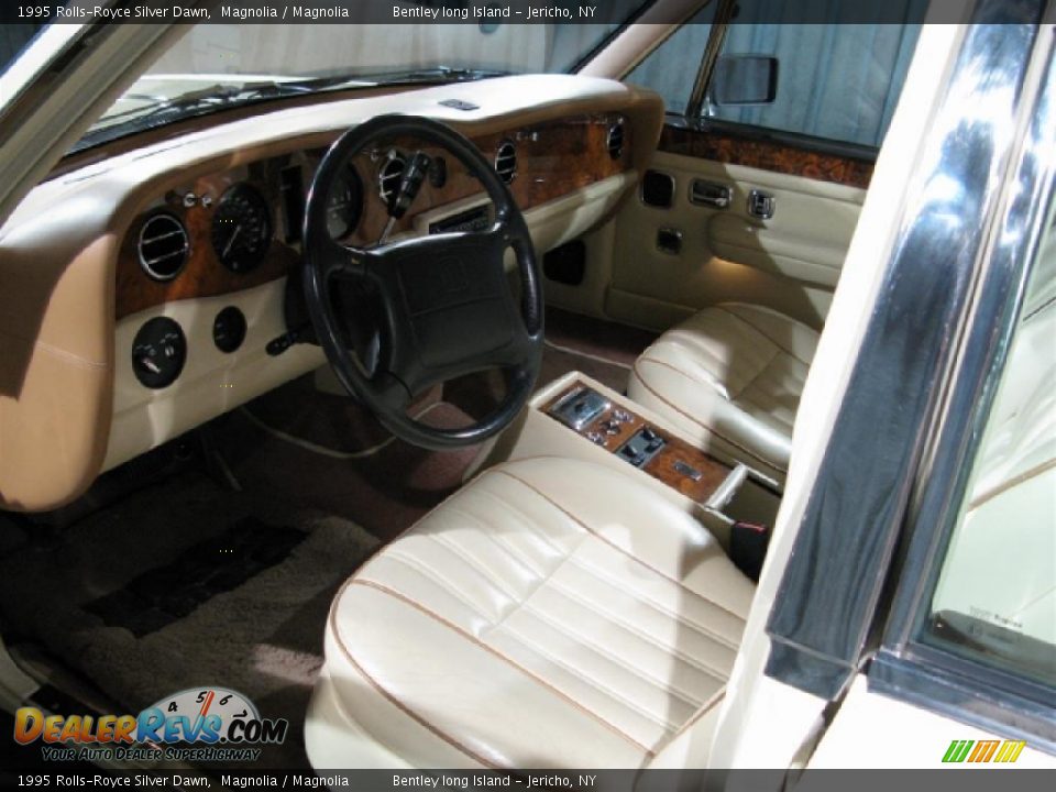 1995 Rolls-Royce Silver Dawn Magnolia / Magnolia Photo #6