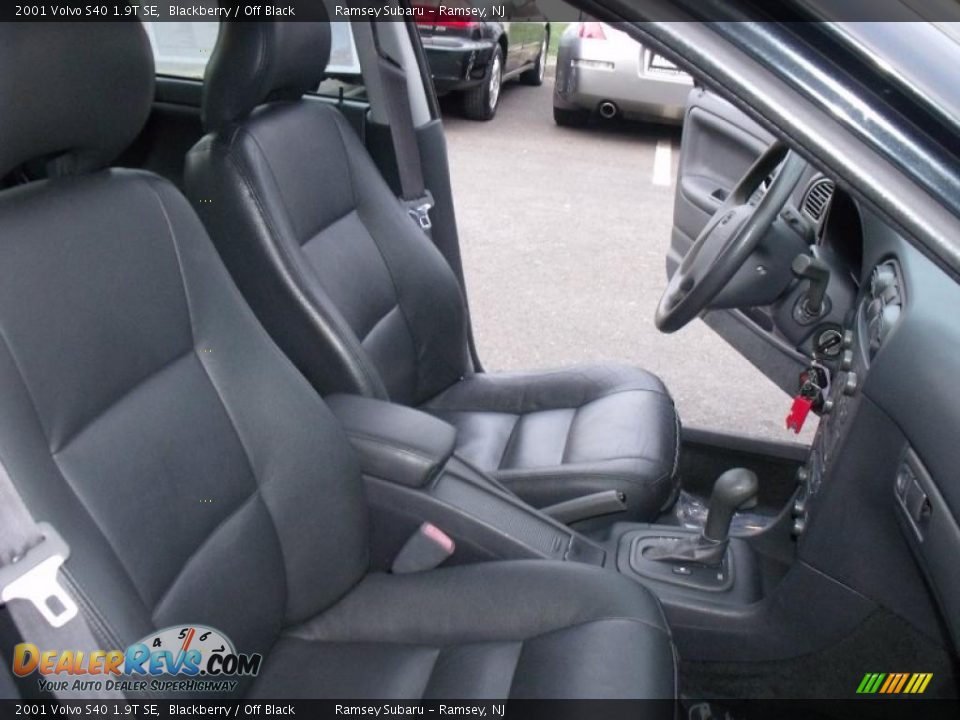 Off Black Interior - 2001 Volvo S40 1.9T SE Photo #12