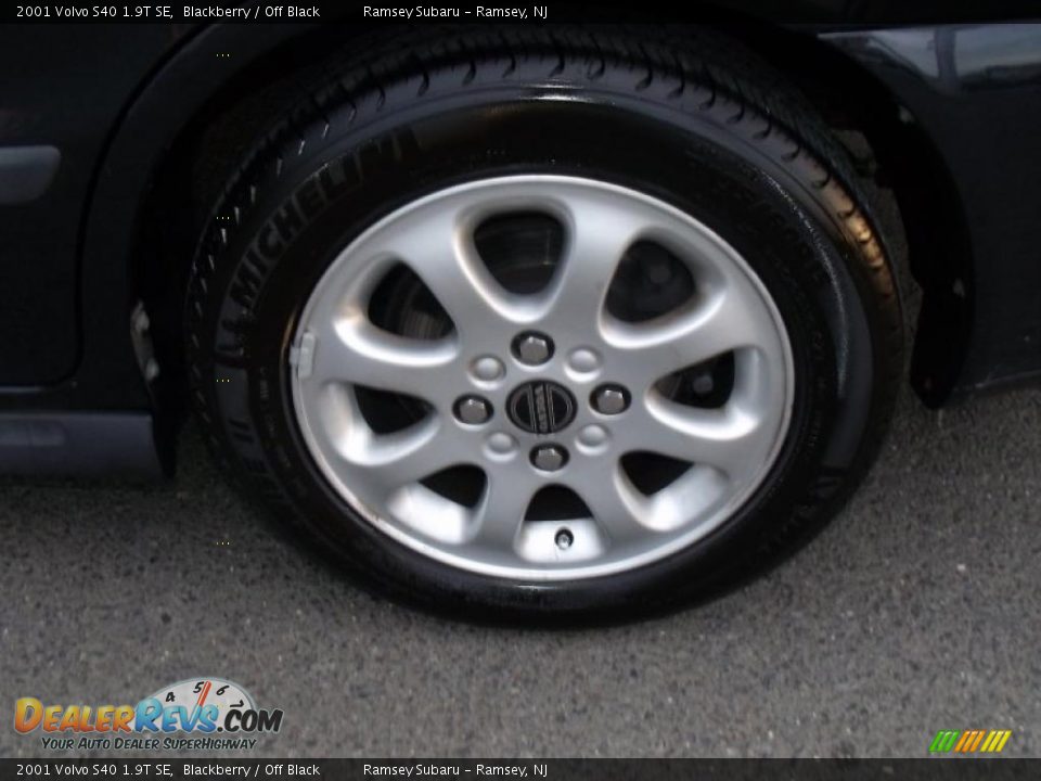 2001 Volvo S40 1.9T SE Wheel Photo #23