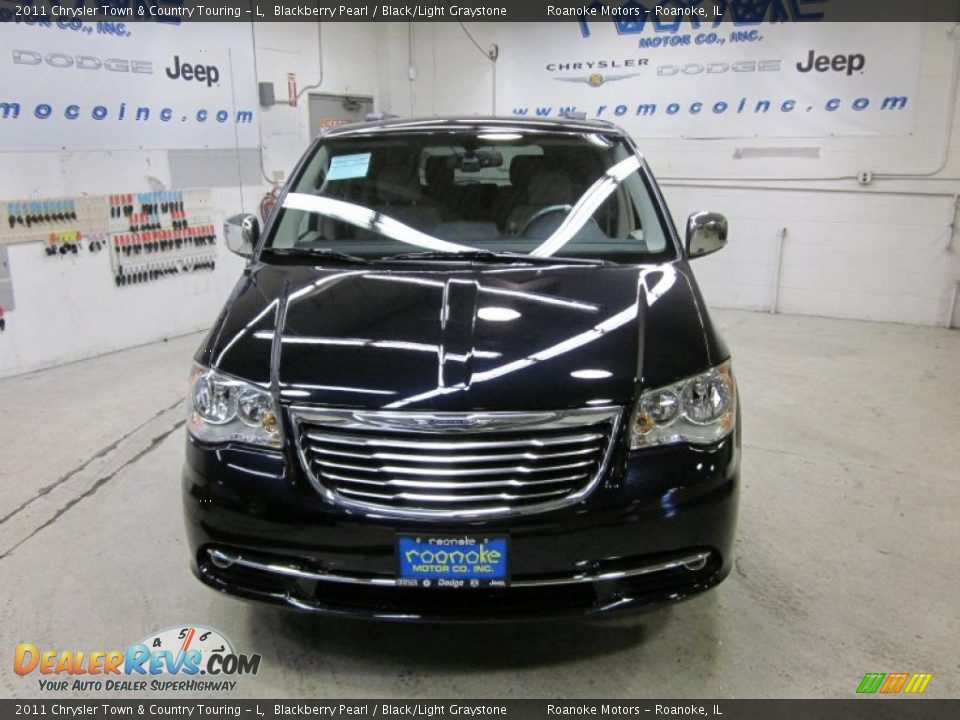 2011 Chrysler Town & Country Touring - L Blackberry Pearl / Black/Light Graystone Photo #2