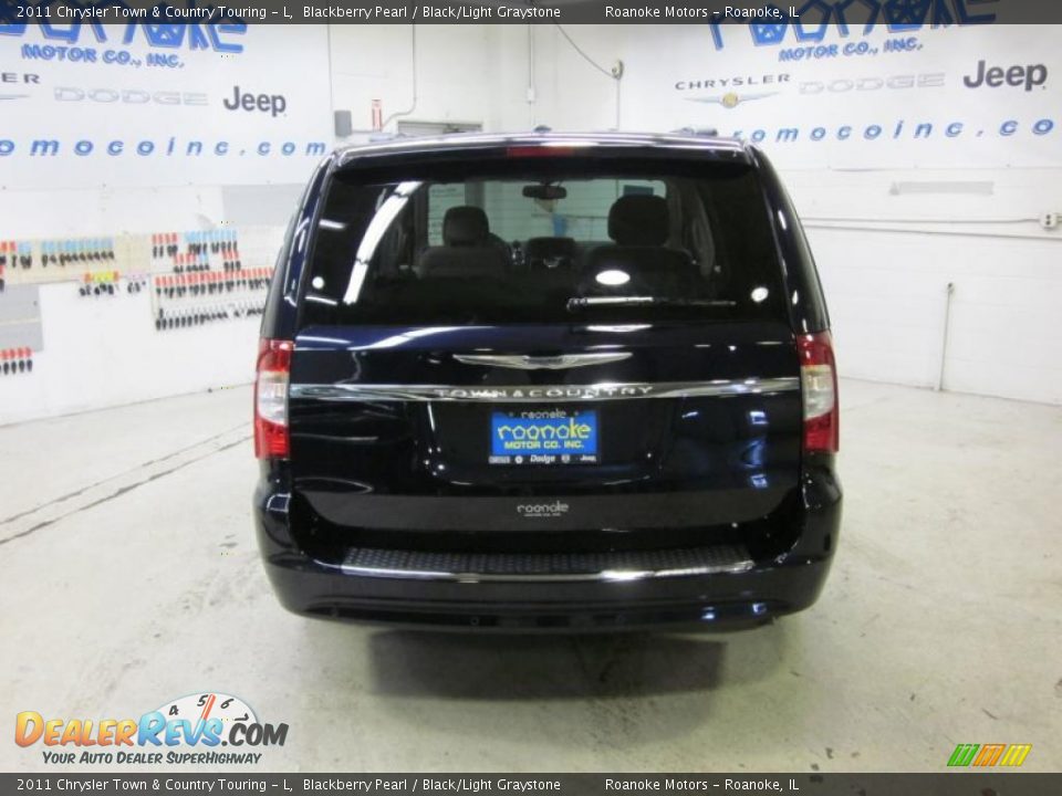 2011 Chrysler Town & Country Touring - L Blackberry Pearl / Black/Light Graystone Photo #6