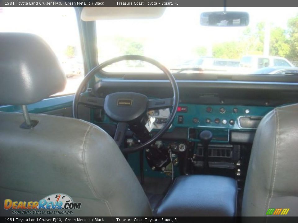 Dashboard of 1981 Toyota Land Cruiser FJ40 Photo #12