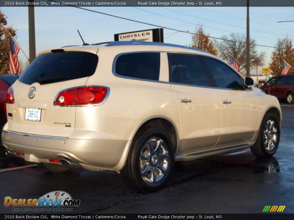 White Diamond Tricoat 2010 Buick Enclave CXL Photo #3