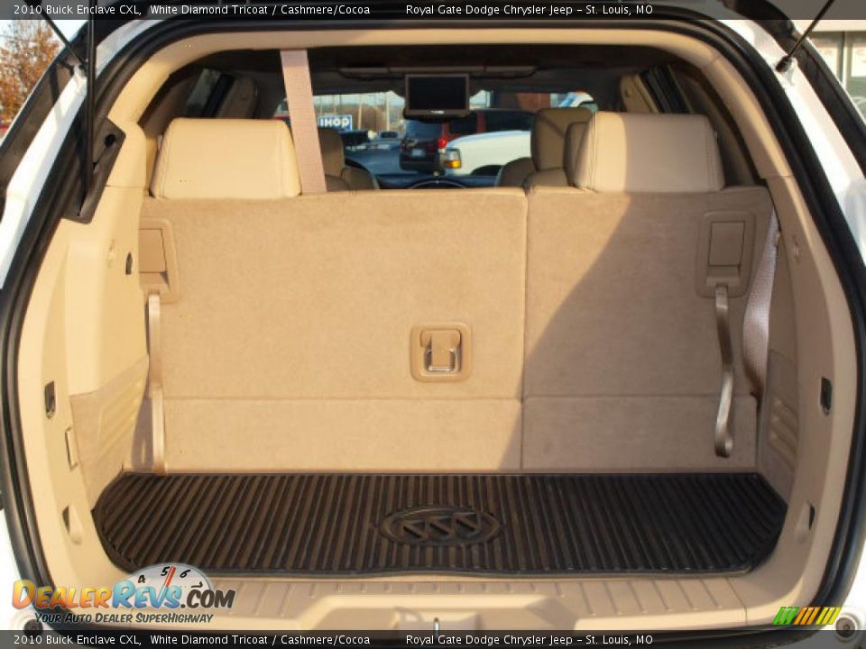 2010 Buick Enclave CXL Trunk Photo #5