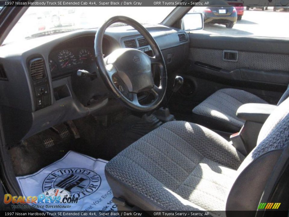 Dark Gray Interior - 1997 Nissan Hardbody Truck SE Extended Cab 4x4 Photo #9