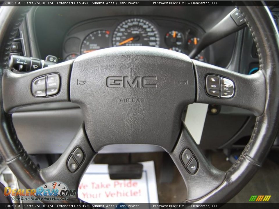 2006 GMC Sierra 2500HD SLE Extended Cab 4x4 Steering Wheel Photo #12