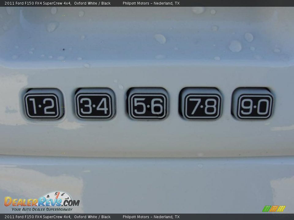 Controls of 2011 Ford F150 FX4 SuperCrew 4x4 Photo #14