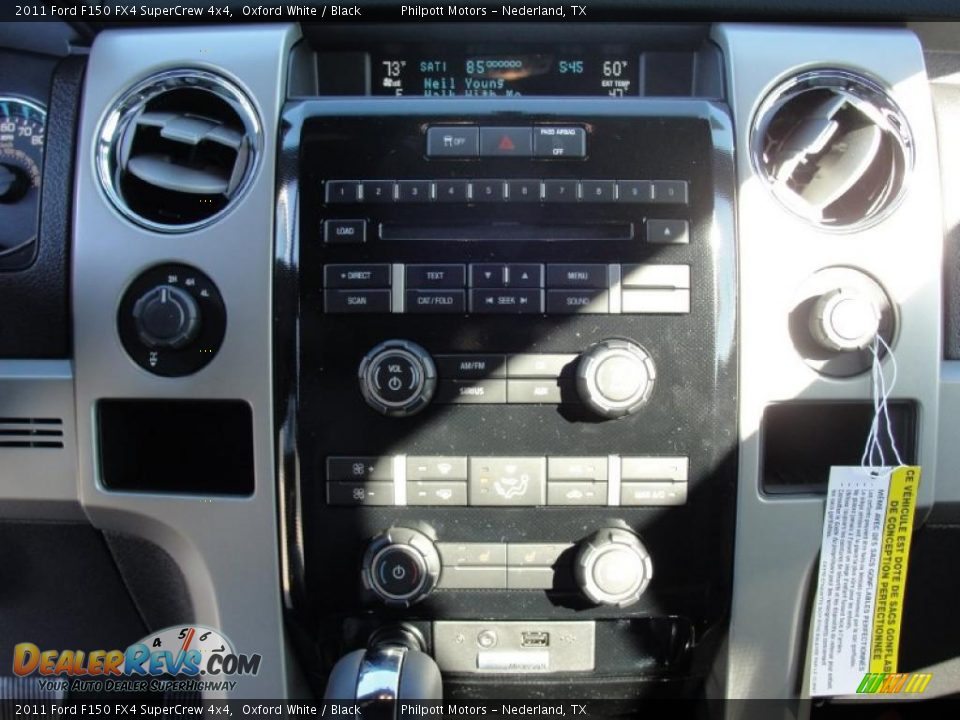 Controls of 2011 Ford F150 FX4 SuperCrew 4x4 Photo #26
