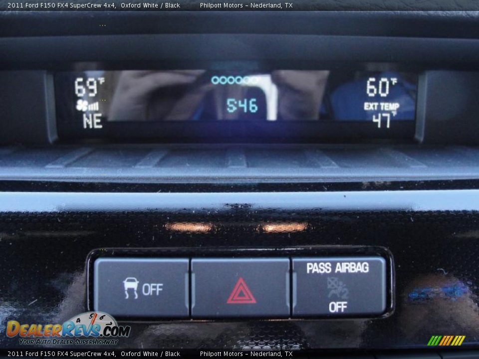 Controls of 2011 Ford F150 FX4 SuperCrew 4x4 Photo #27