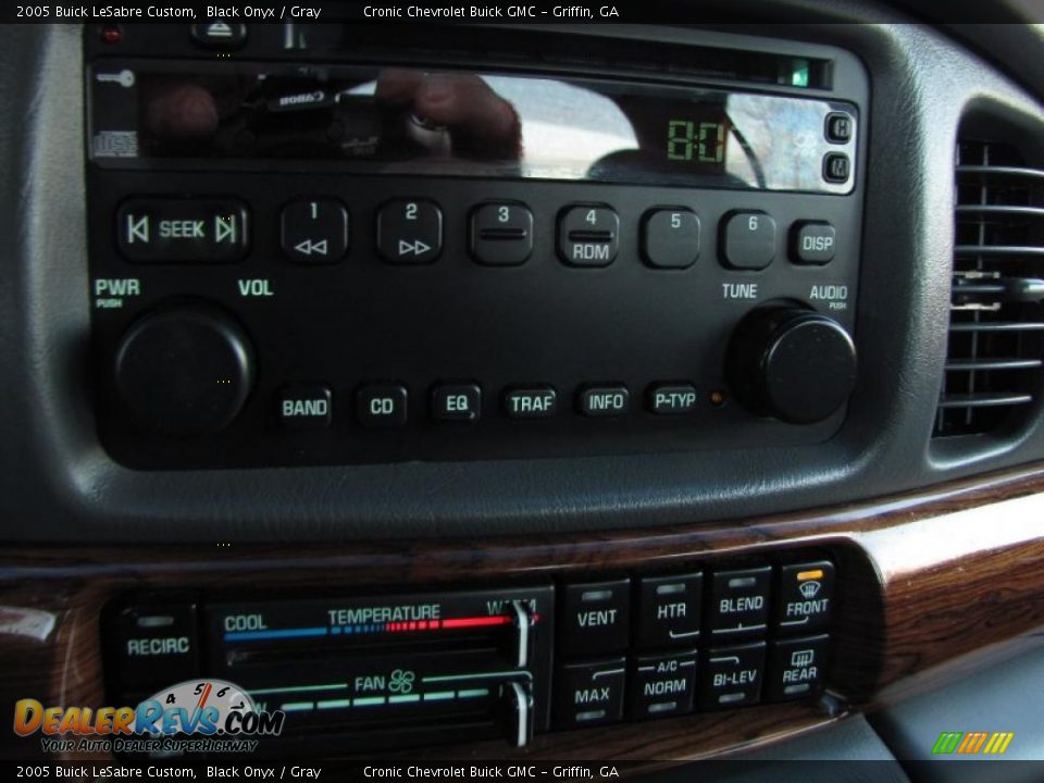 2005 Buick LeSabre Custom Black Onyx / Gray Photo #16