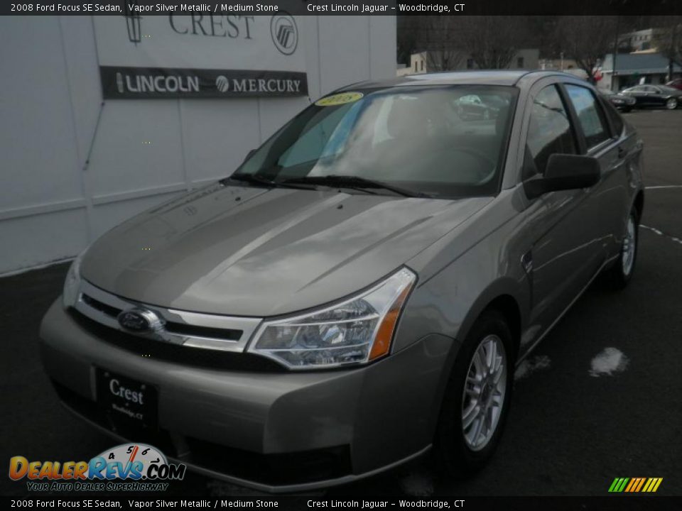 2008 Ford Focus SE Sedan Vapor Silver Metallic / Medium Stone Photo #1