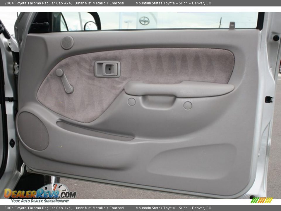 Door Panel of 2004 Toyota Tacoma Regular Cab 4x4 Photo #14