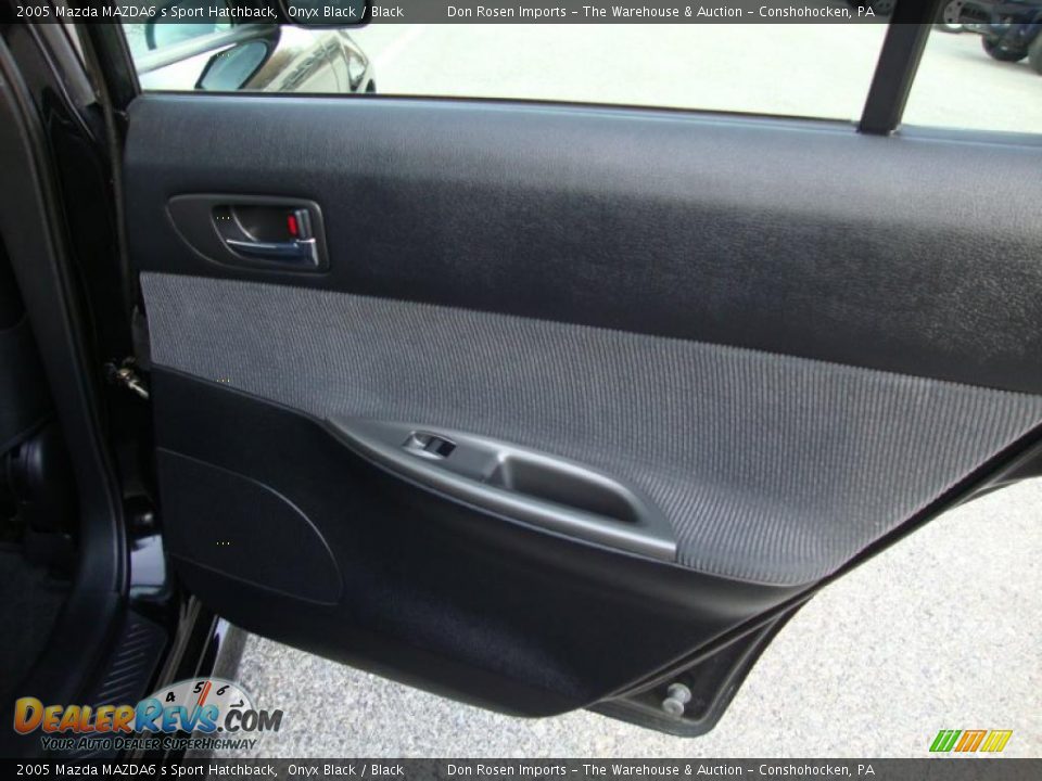 2005 Mazda MAZDA6 s Sport Hatchback Onyx Black / Black Photo #25
