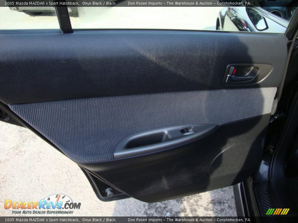 2005 Mazda MAZDA6 s Sport Hatchback Onyx Black / Black Photo #28