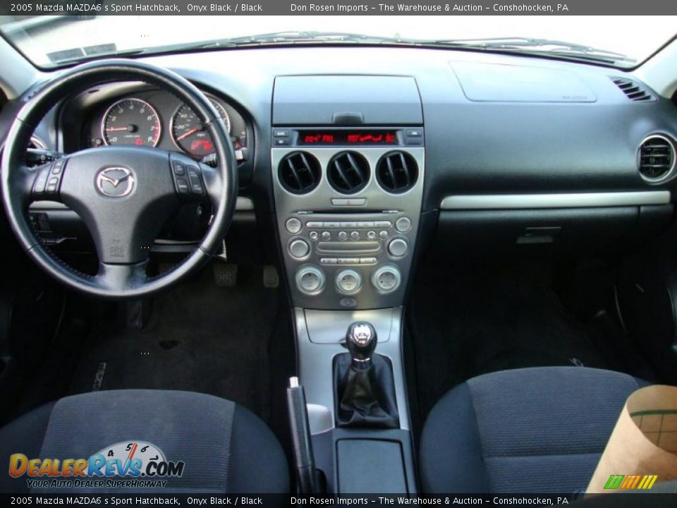 Dashboard of 2005 Mazda MAZDA6 s Sport Hatchback Photo #30