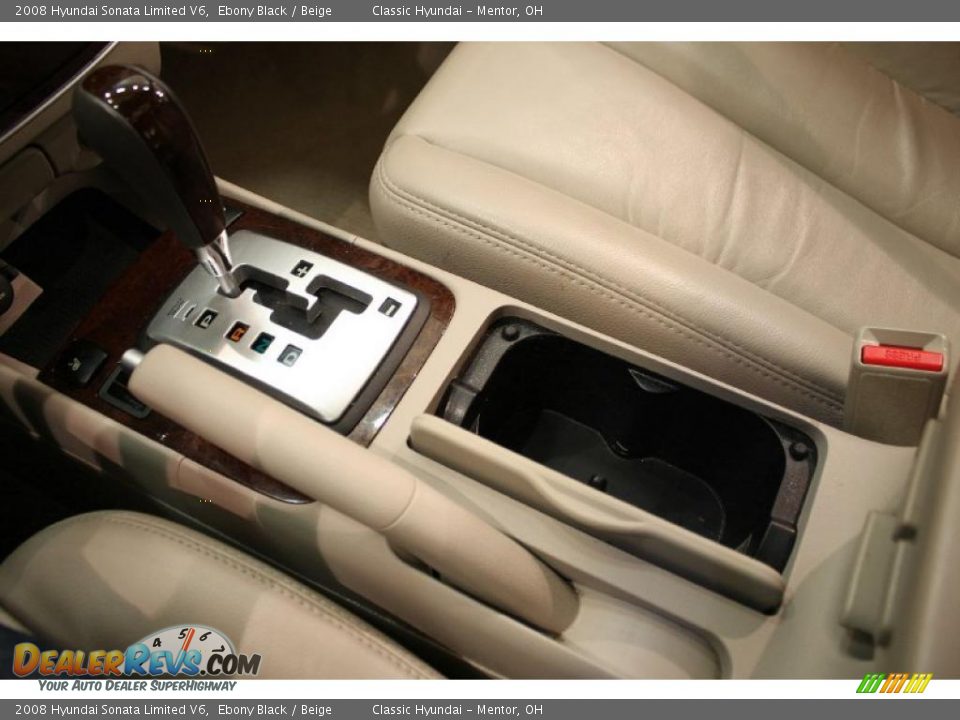 2008 Hyundai Sonata Limited V6 Ebony Black / Beige Photo #17