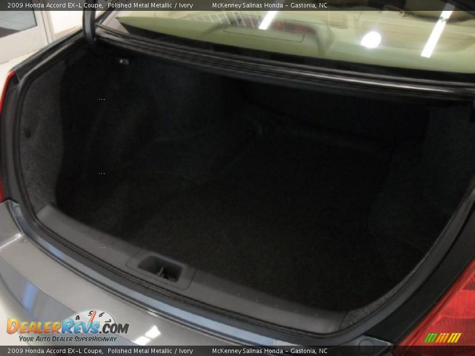 2009 Honda Accord EX-L Coupe Polished Metal Metallic / Ivory Photo #20