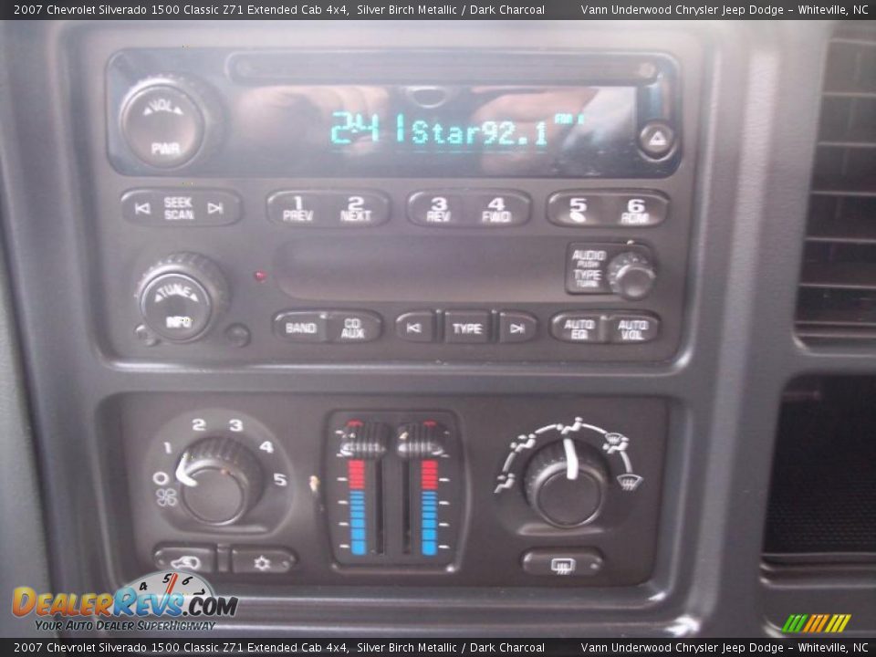 2007 Chevrolet Silverado 1500 Classic Z71 Extended Cab 4x4 Silver Birch Metallic / Dark Charcoal Photo #30