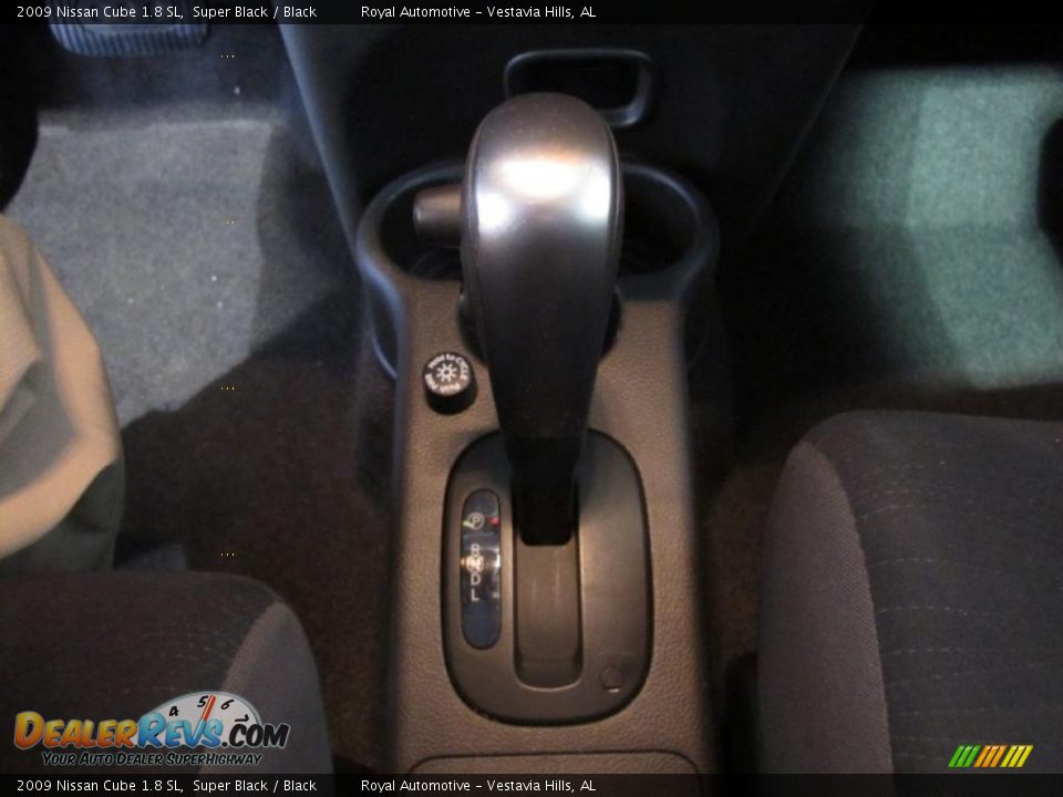 2009 Nissan Cube 1.8 SL Shifter Photo #19