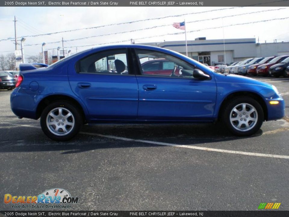 2005 Dodge Neon SXT Electric Blue Pearlcoat / Dark Slate Gray Photo #4