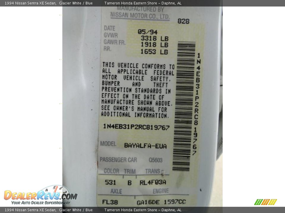 1994 Nissan Sentra XE Sedan Glacier White / Blue Photo #27