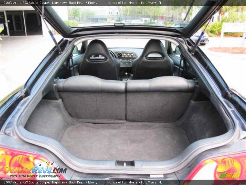 2003 Acura RSX Sports Coupe Trunk Photo 9