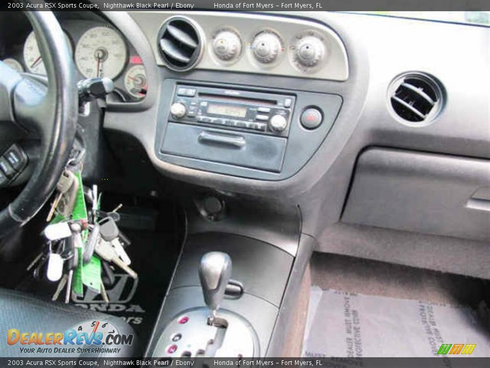 Dashboard of 2003 Acura RSX Sports Coupe Photo #13