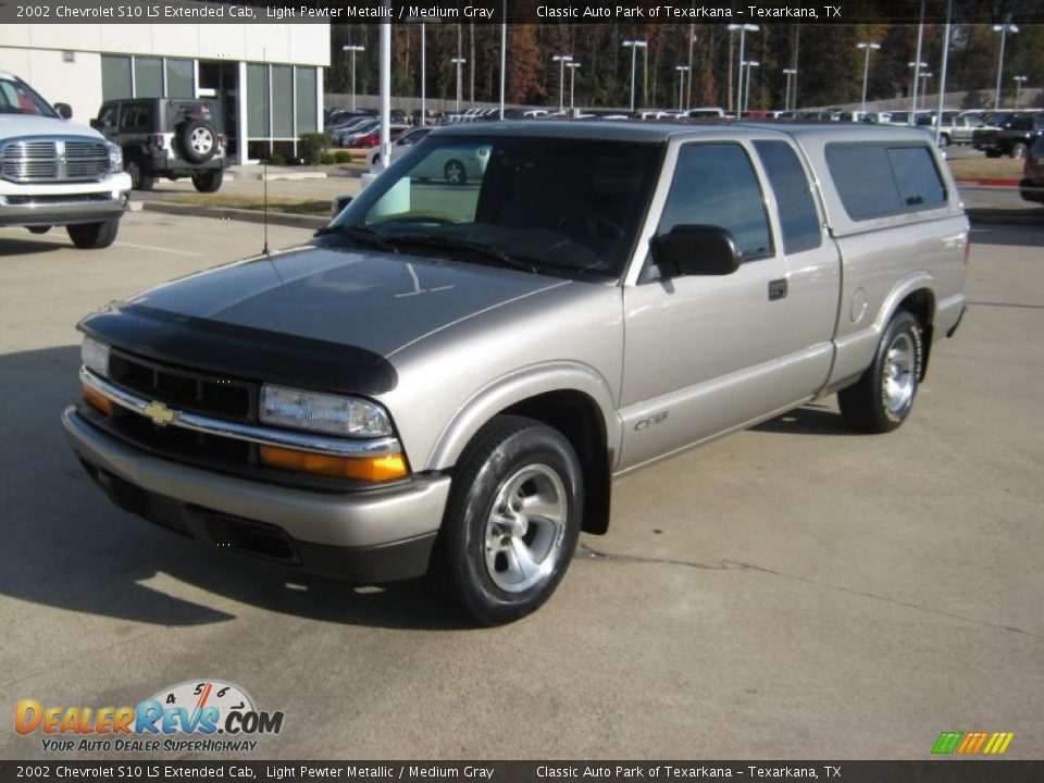 2002 Chevrolet S10 LS Extended Cab Light Pewter Metallic / Medium Gray Photo #1