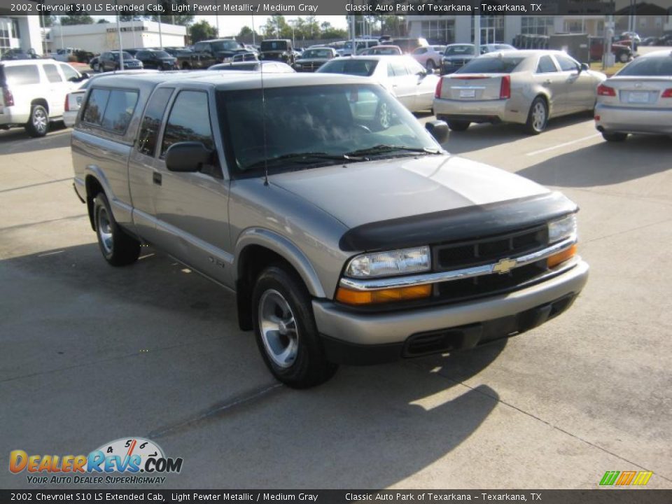 2002 Chevrolet S10 LS Extended Cab Light Pewter Metallic / Medium Gray Photo #7