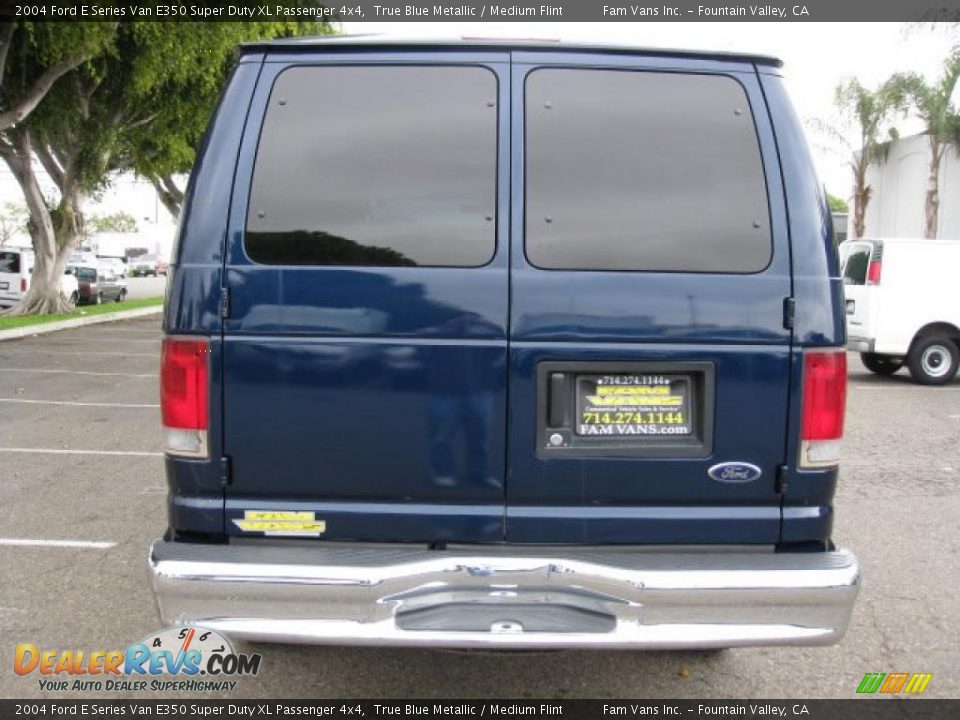 2004 Ford E Series Van E350 Super Duty XL Passenger 4x4 True Blue Metallic / Medium Flint Photo #5