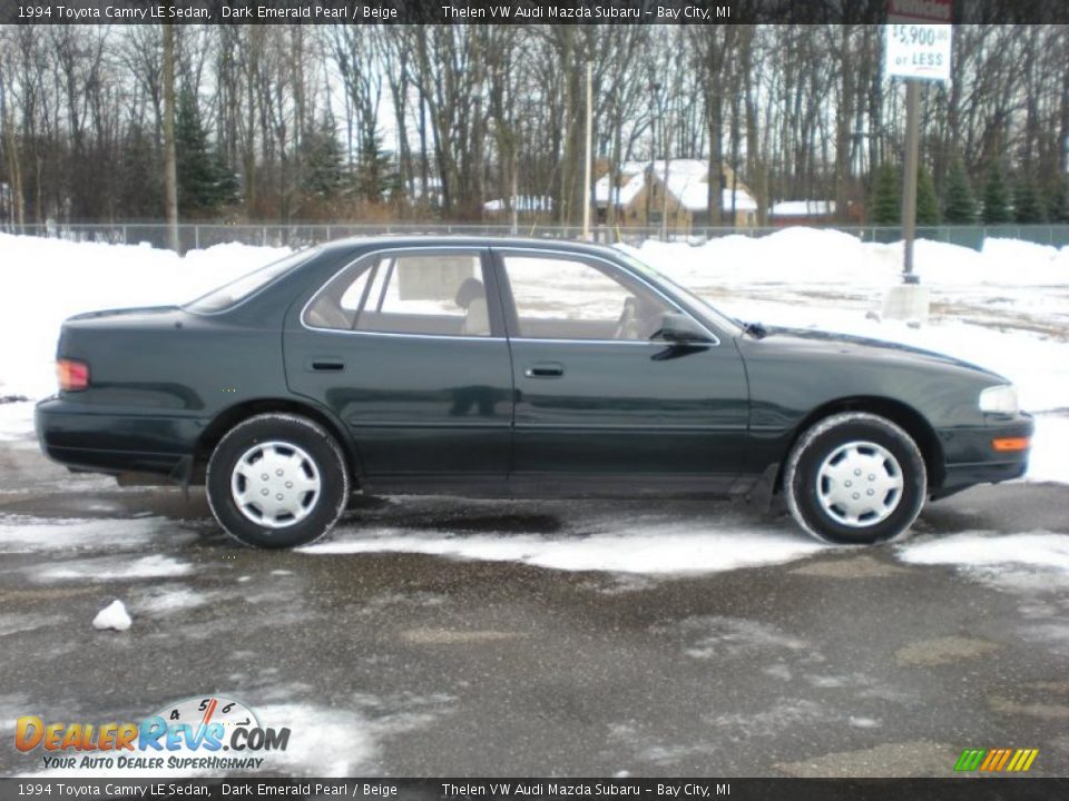 Dark Emerald Pearl 1994 Toyota Camry LE Sedan Photo #7