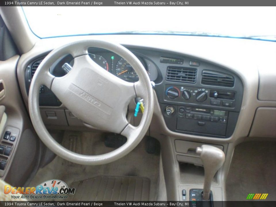 Dashboard of 1994 Toyota Camry LE Sedan Photo #11