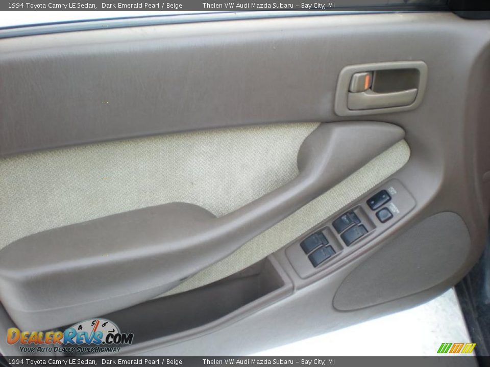 Door Panel of 1994 Toyota Camry LE Sedan Photo #16