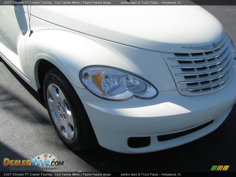 2007 Chrysler PT Cruiser Touring Cool Vanilla White / Pastel Pebble Beige Photo #2