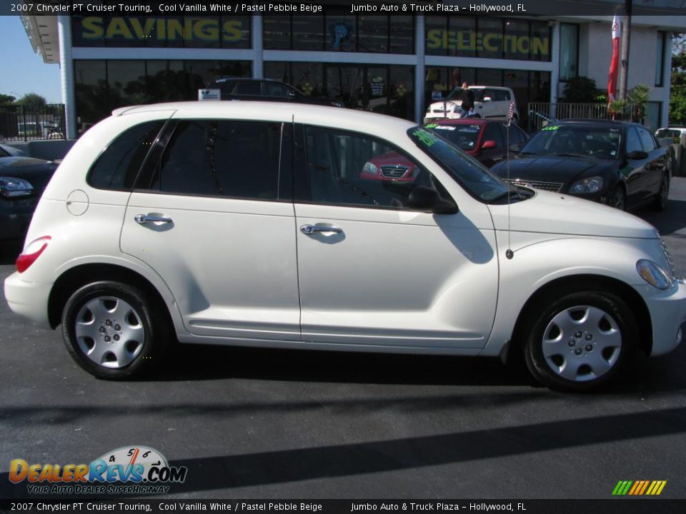 2007 Chrysler PT Cruiser Touring Cool Vanilla White / Pastel Pebble Beige Photo #8