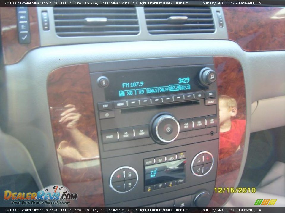 2010 Chevrolet Silverado 2500HD LTZ Crew Cab 4x4 Sheer Silver Metallic / Light Titanium/Dark Titanium Photo #21