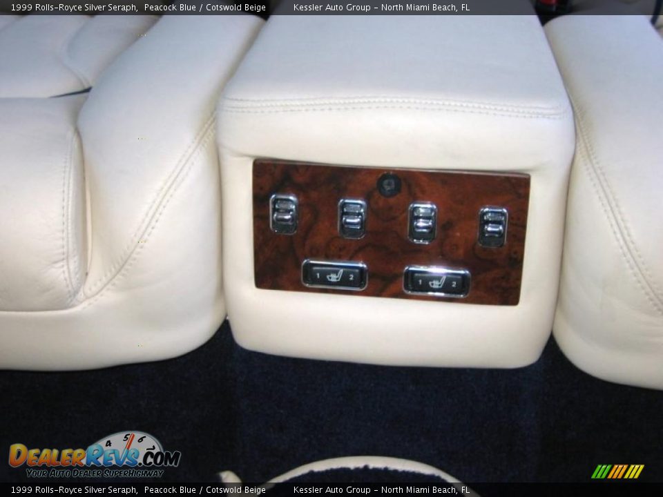 Controls of 1999 Rolls-Royce Silver Seraph  Photo #18